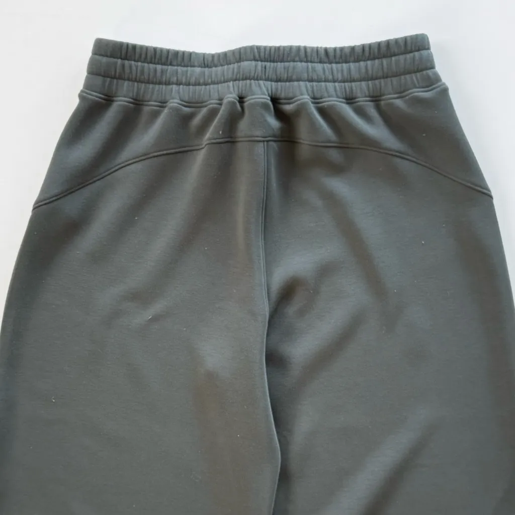SPANX AirEssentials Wide Legged Pants size Medium - Image 5