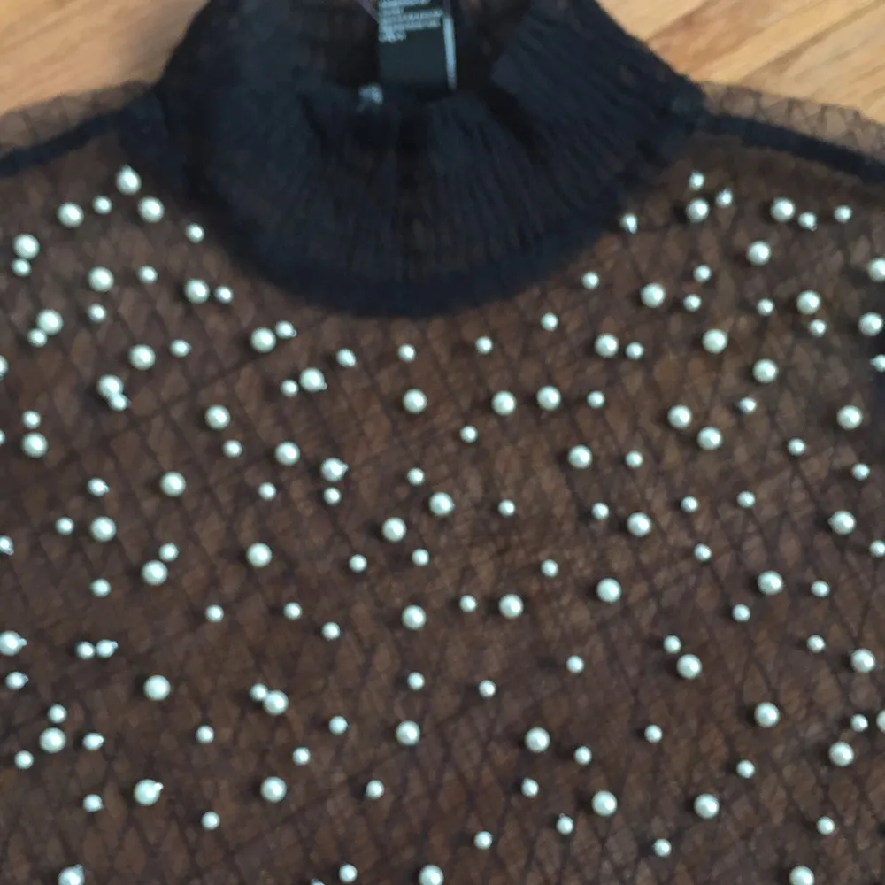 See through faux pearl top. Xs Black - Image 7