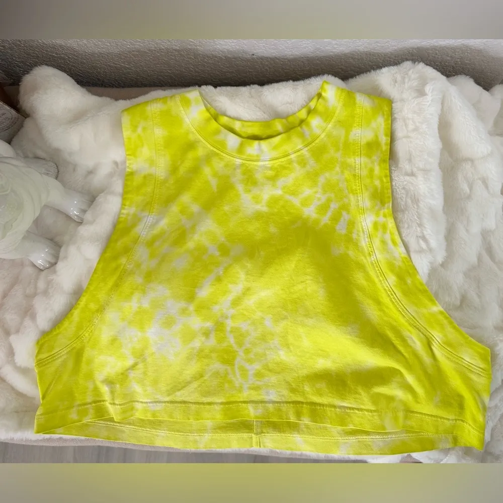 Lululemon All Yours Crop Tank - Tie Dye- Sz 6
Sold out style - Image 5