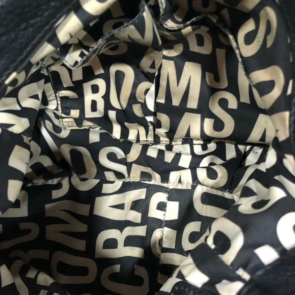 Marc Jacobs  leather black purse/hand bag - Image 10