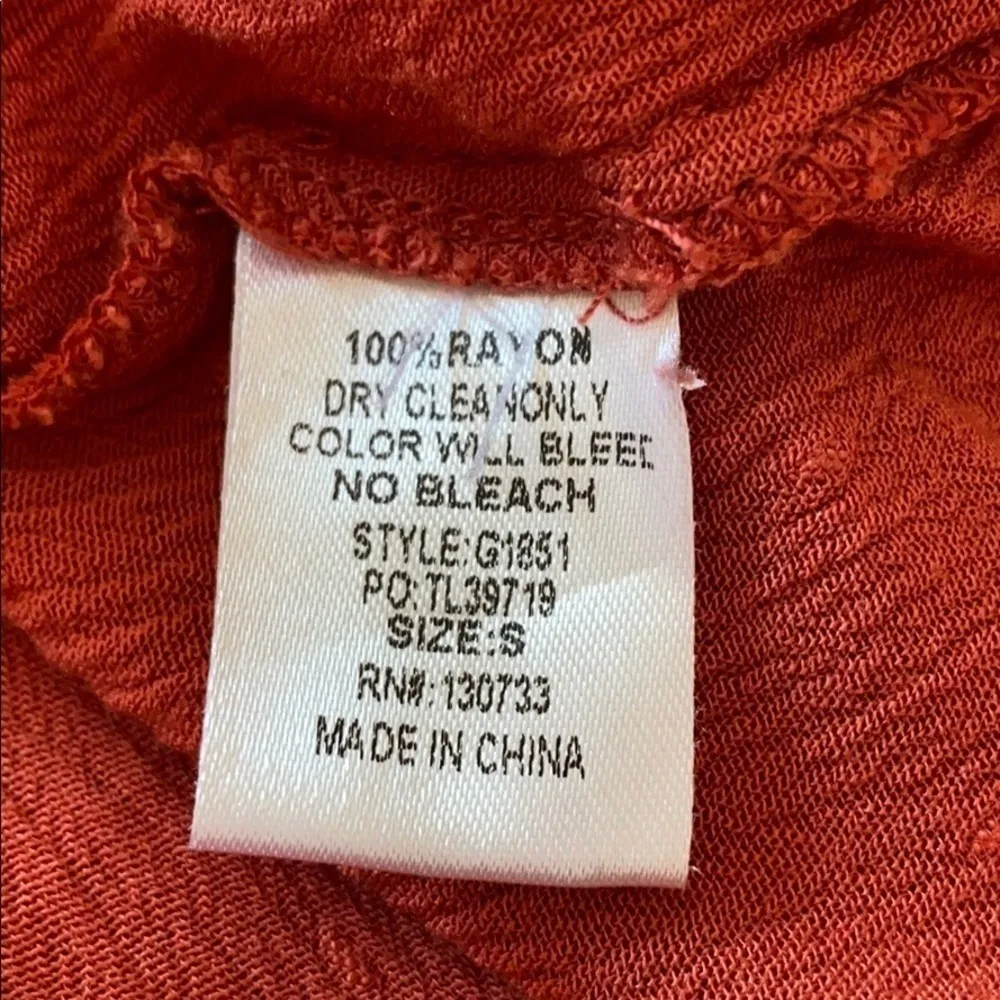 Umgee Swiss Dot Long Sleeve Flowy Sleeves Boxy Cut Size Small Burnt Orange - Image 7