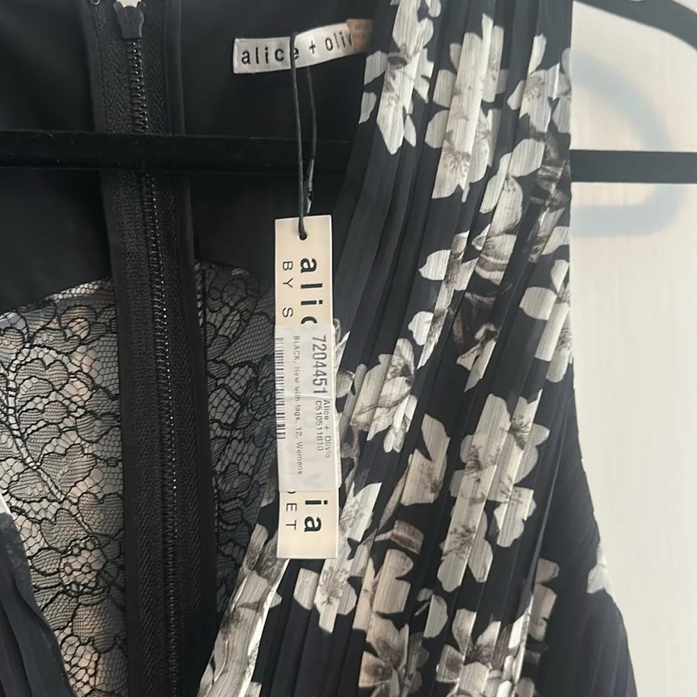 ALICE + OLIVIA black Southern Blossom Ari tiered maxi dress size 12 NWT $700 - Image 7