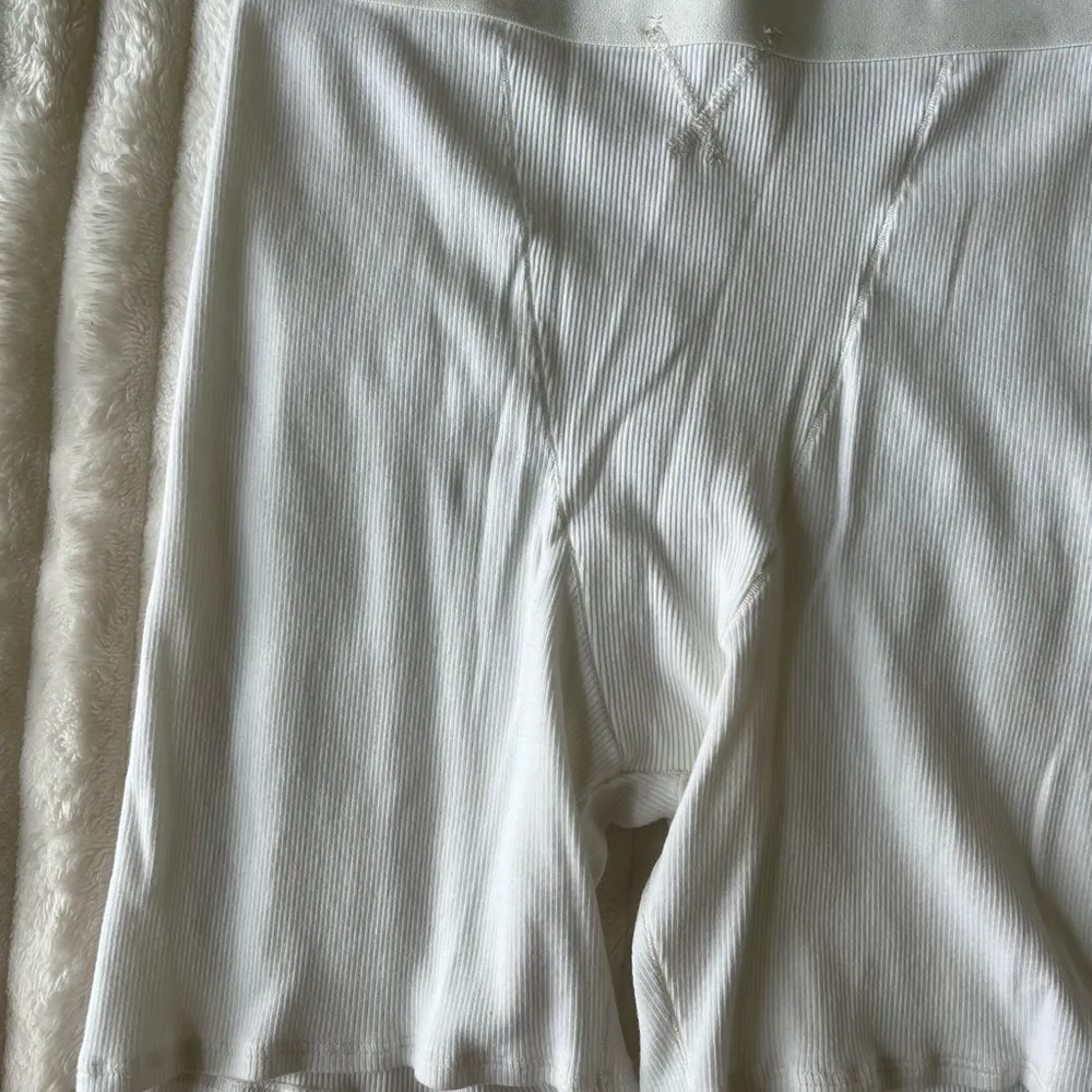 Aerie white ribbed shorts - Image 2