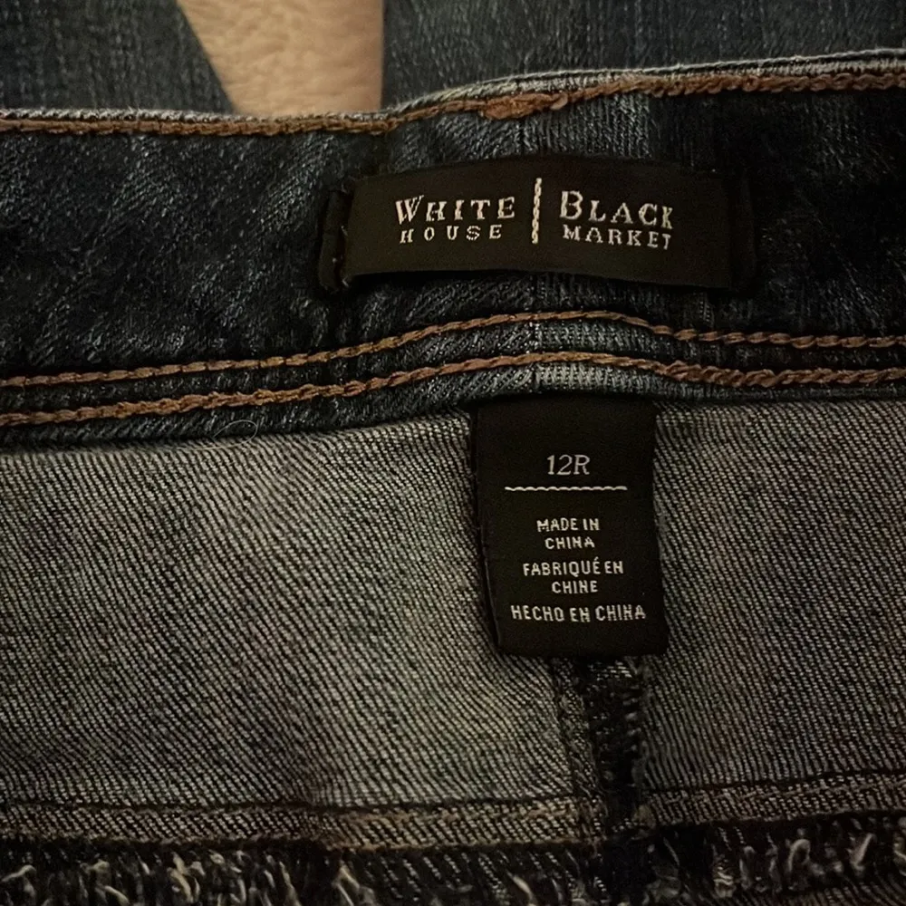 EUC White House Black Market Jeans - Image 4
