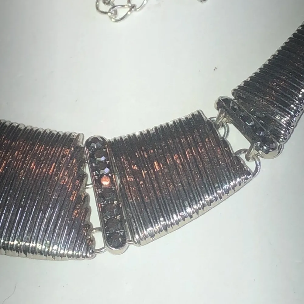 Silver Tone HUGE Boho Runway Statement Pendant Necklace - Image 4