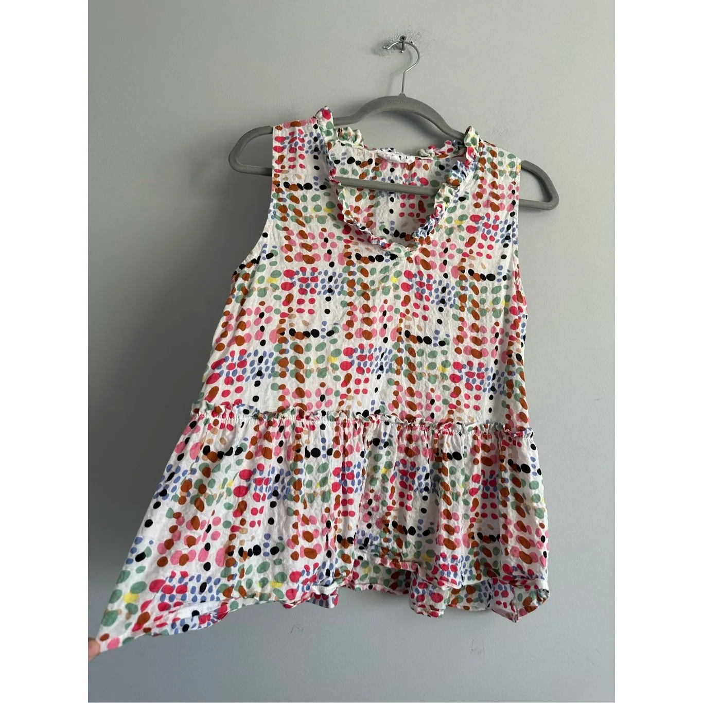 anthropologie THML Muiticolor Polka Dot Sieeveless Ruffle Top Size Medium - Image 3