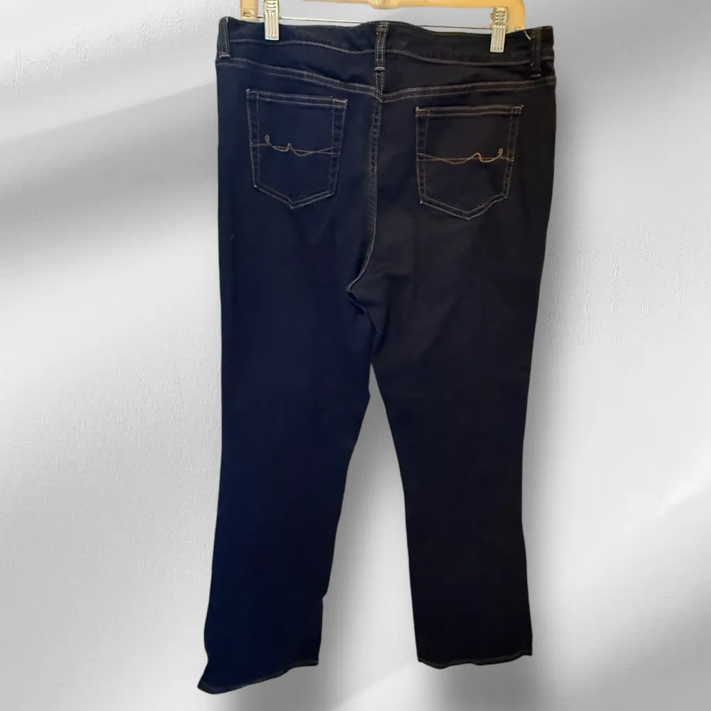 St. John's‎ Bay Jeans - Image 4