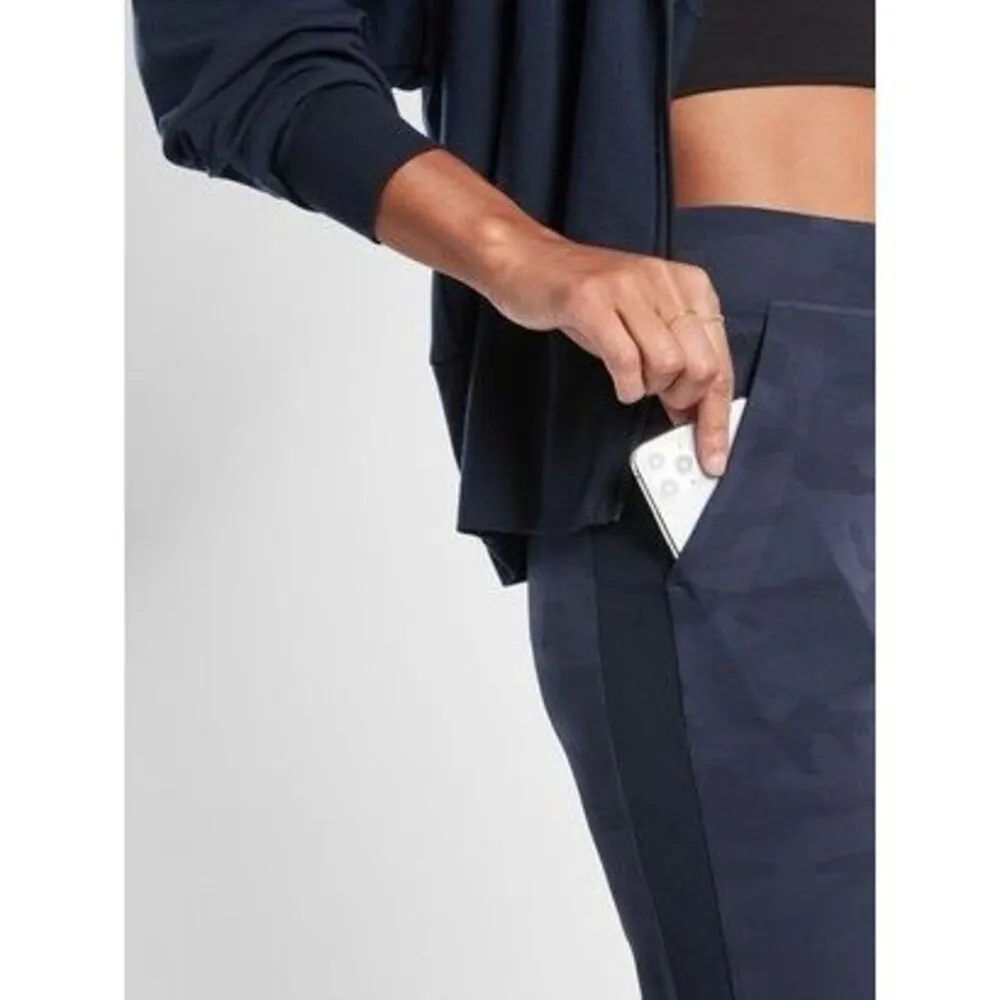 ✨ATHLETA BROOKLYN CAMO NAVY SZ 12T JOGGER✨ - Image 5