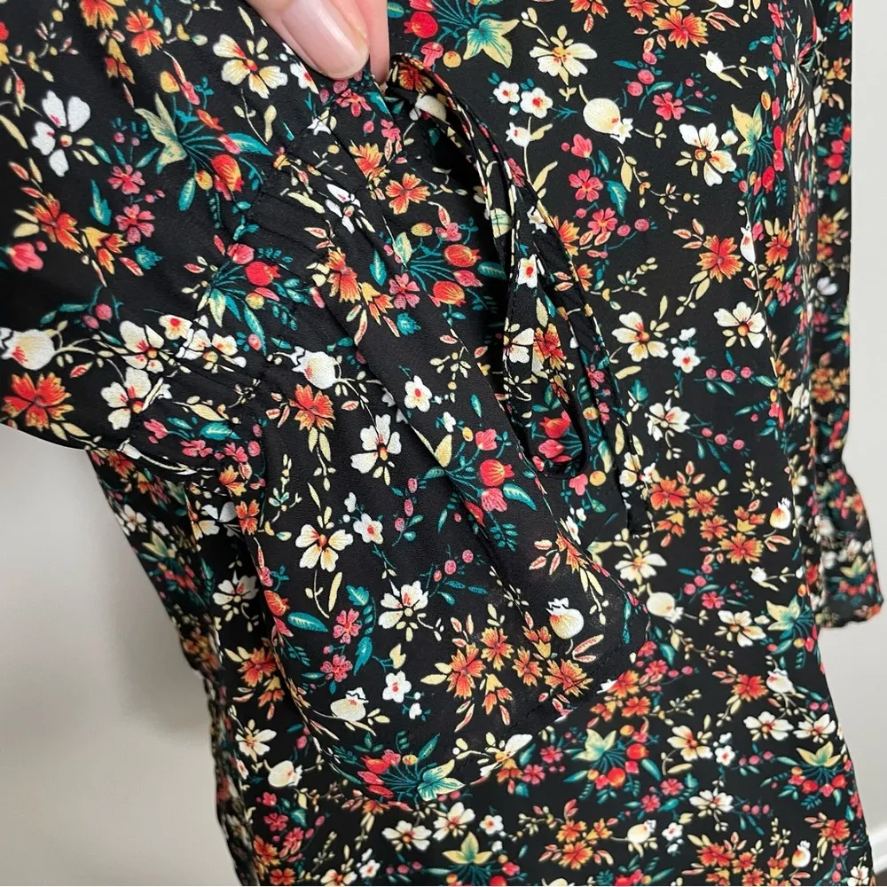 J Crew Top Mercantile Bell Bow Cuff V Neck Floral Winter Berry Lightweight Black - Image 8