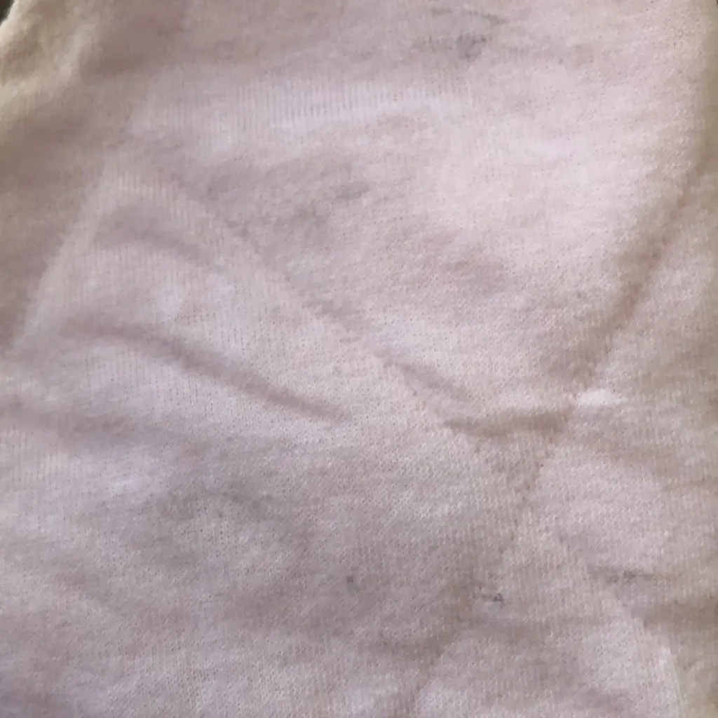 Old Navy  PEACH Quilted Sweatshirt. - Image 11