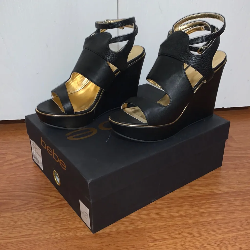 Bebe Tevii wedge - Image 2