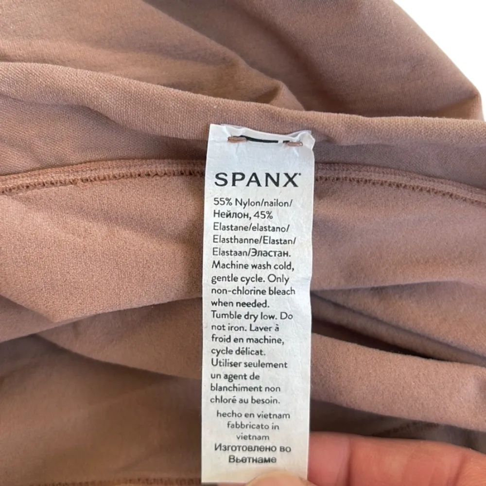 Like New SPANX Power Short Cafe au Lait Size Small - Image 9