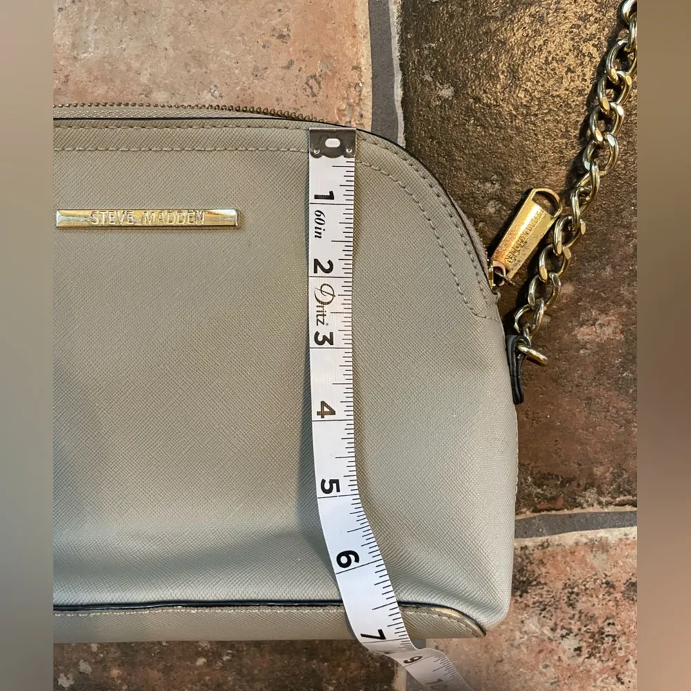 Steve Madden BMAGGIE Dome Crossbody Bag - Image 10