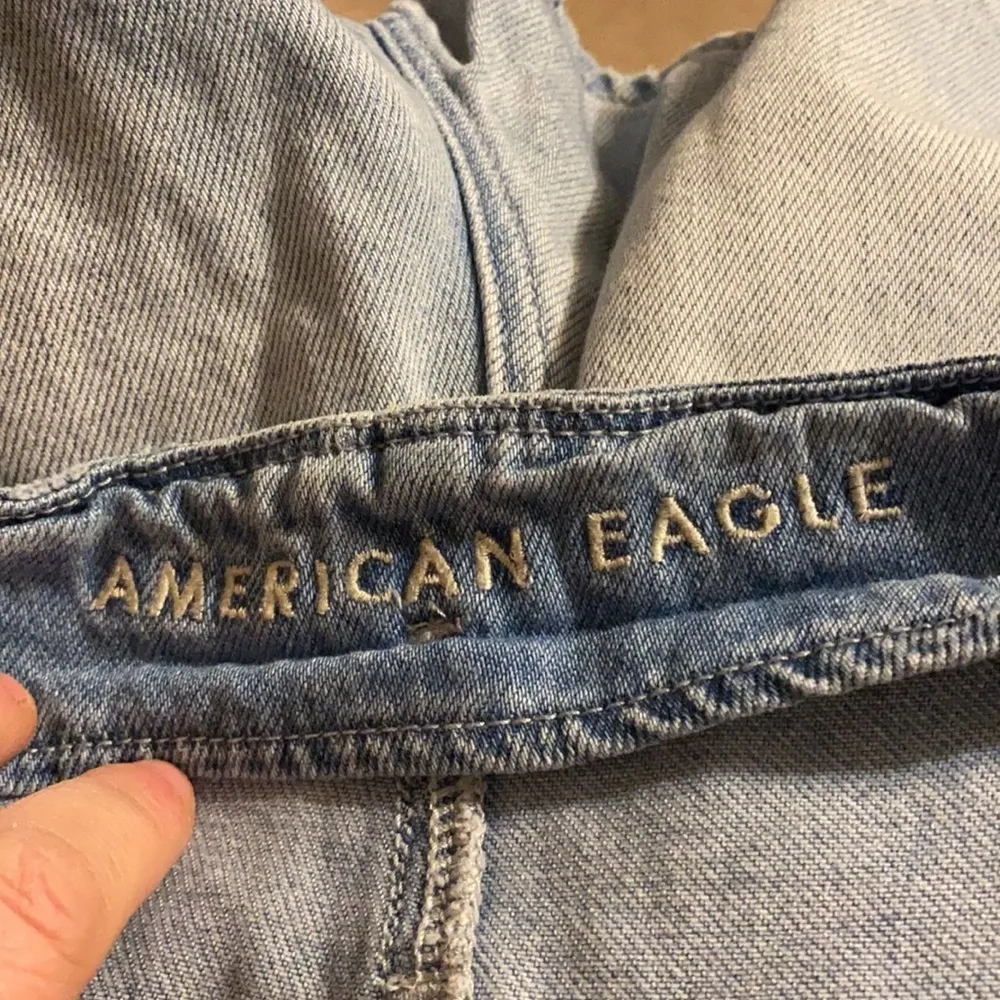 AEO Mom Short Button Fly Paperbag‎ Waist Denim Shorts Blue Light Wash 8 - Image 9