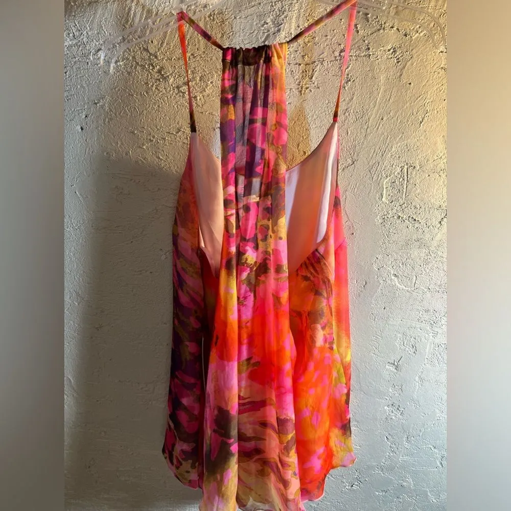 Jennifer Lopez NWT elegant top w beautiful flow back design. Size M - Image 8