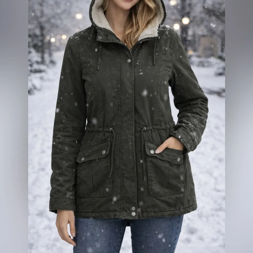 Ladies H&M Divided Fleece-Lined Hooded Winter Coat| Hunter Green Jacket | Size 6 - Image 2