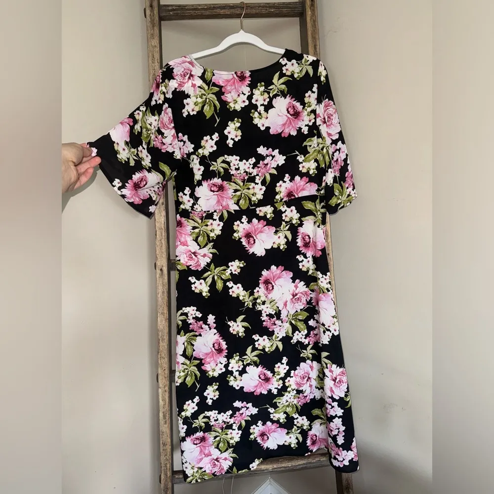 C Brand 3 Button Duster Floral Kimono Size Medium Black - Image 7