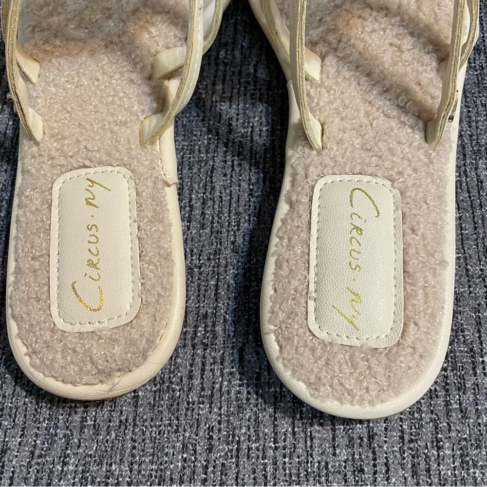 Circus NY by Sam Edelman Canyon Laser Cut Faux Shearling Thong Sandal - Image 10