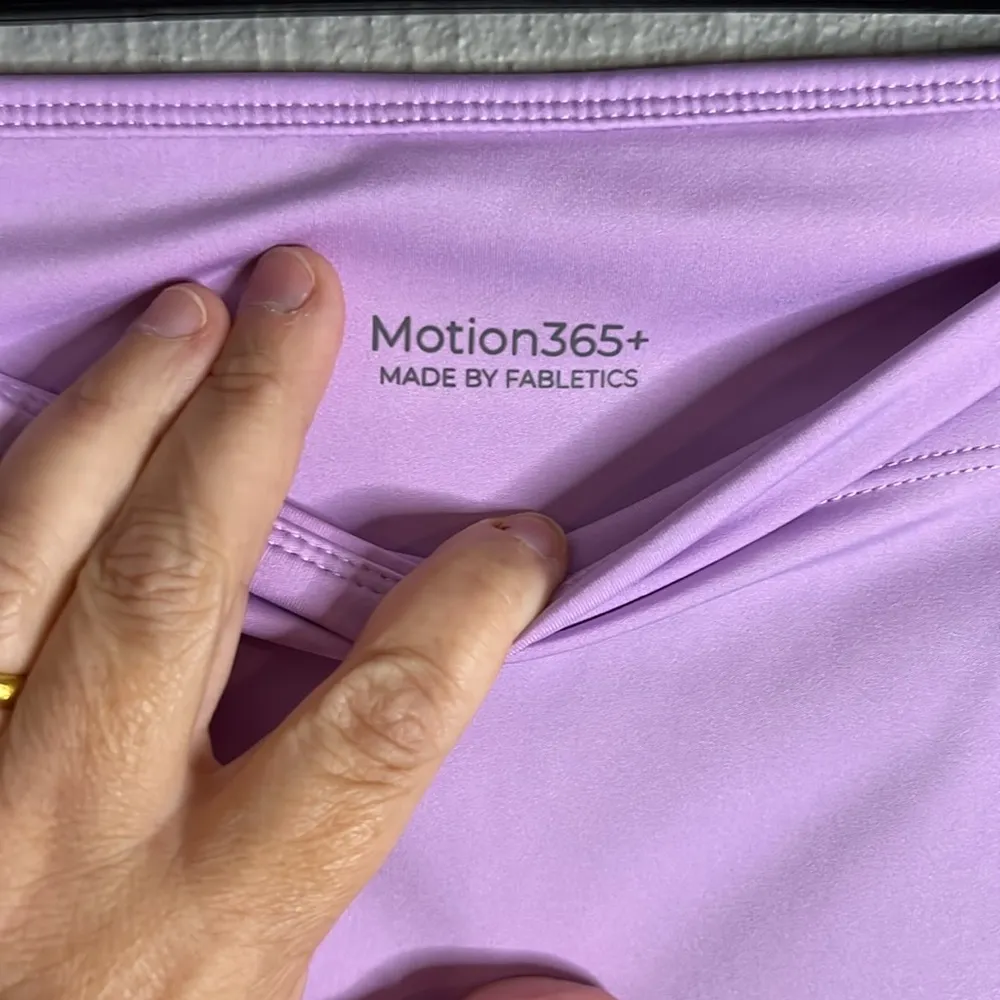 Fabletics Motion 365 full length legging unsized (see measurements) in pink - Image 7