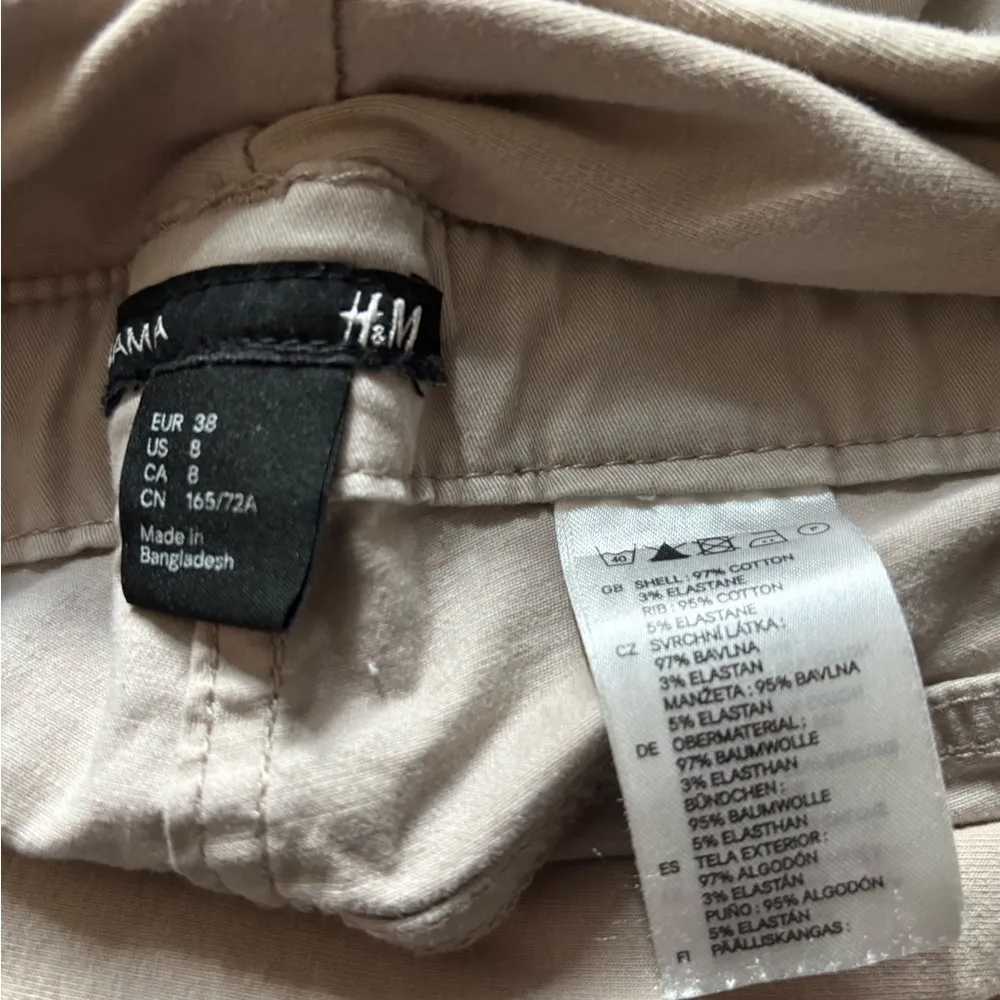 H&M Beige Maternity pants size 8 - Image 4