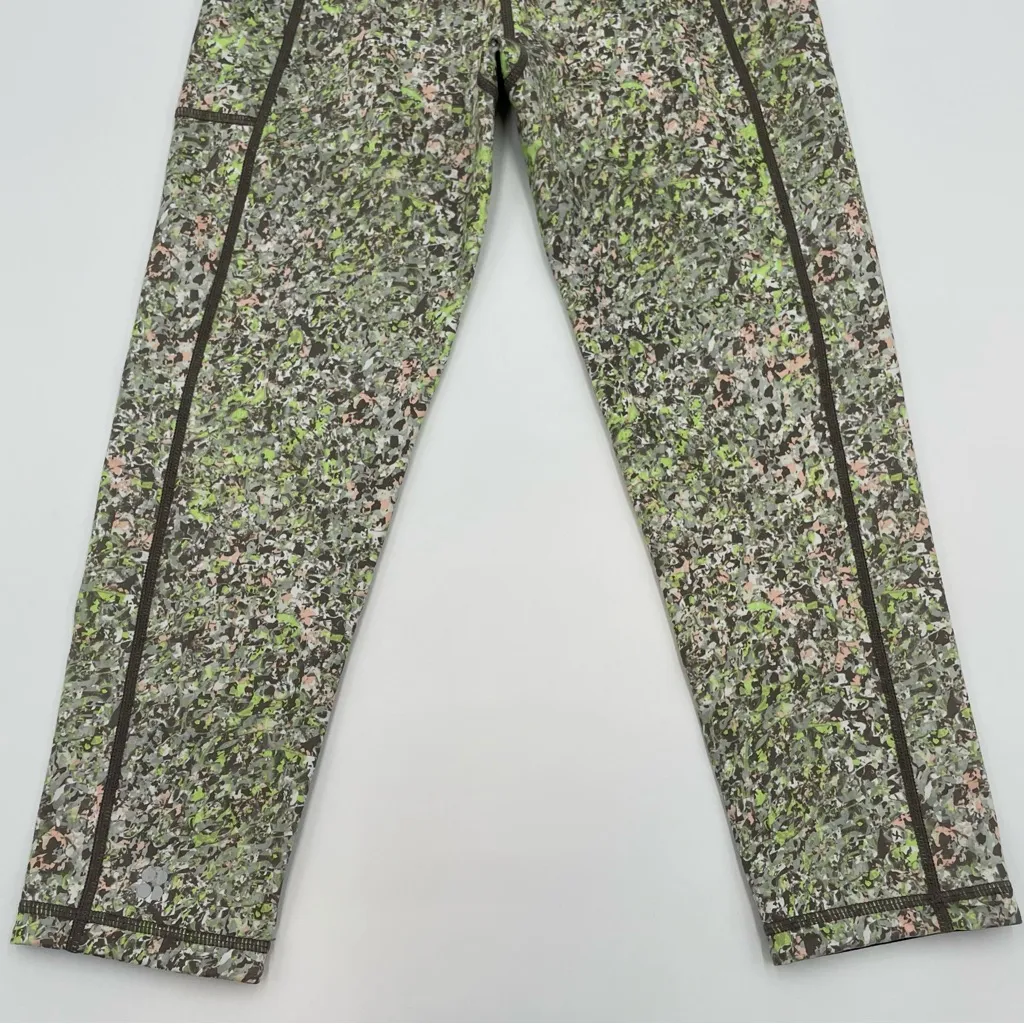 Sweaty Betty Legging Capri Super Sculpt Green‎ Alert Pebble Print Crop Size XS - Image 9