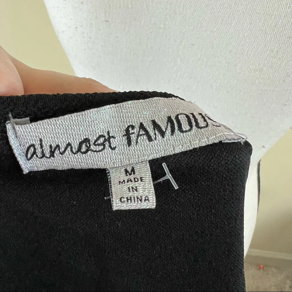 Almost Famous Ruched Sleeveless Halter Dress Black White Medium NWT - Image 8