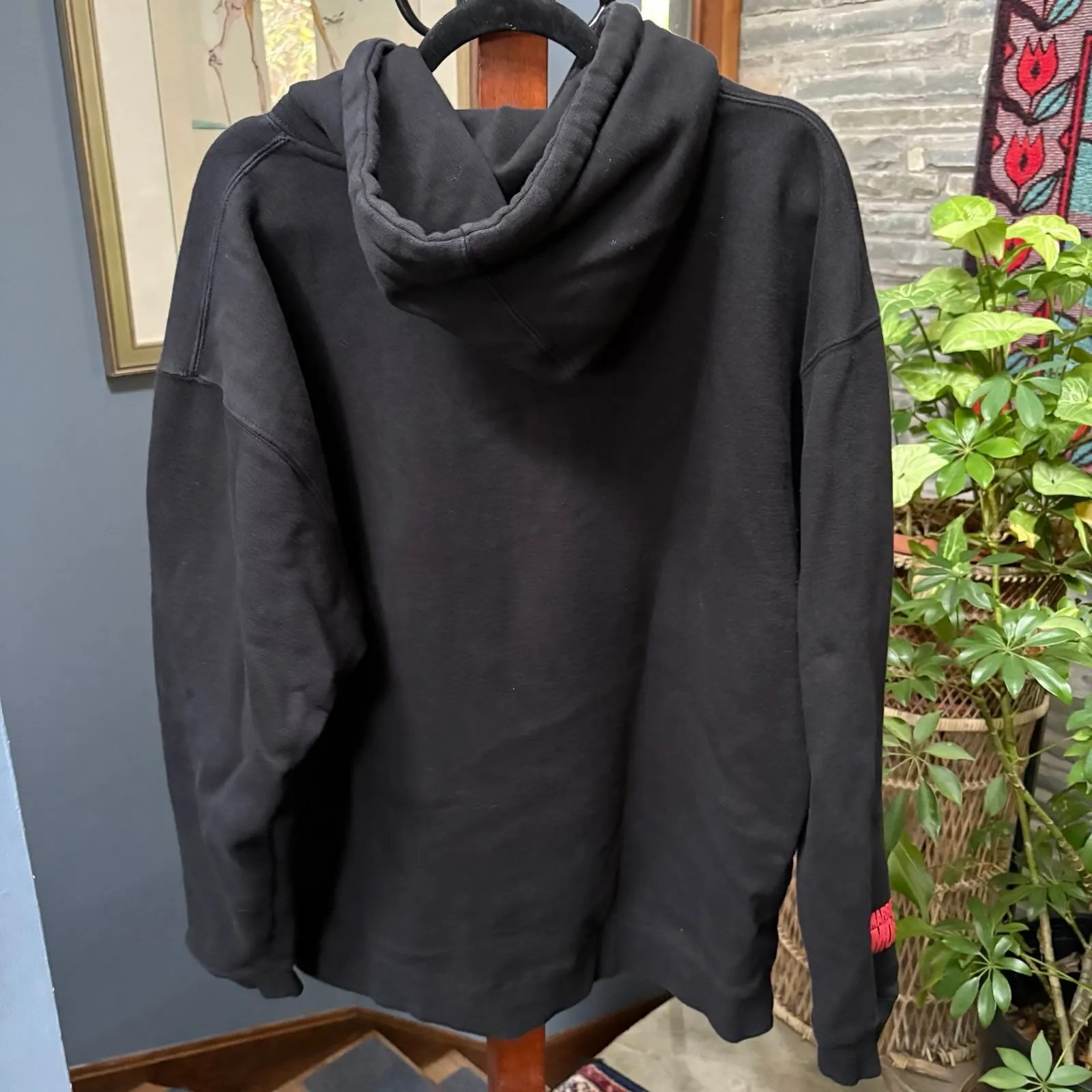 Married to the Mob MTTM B!tchMob Flames Hoodie Sweatshirt Black size XL, Unisex - Image 5