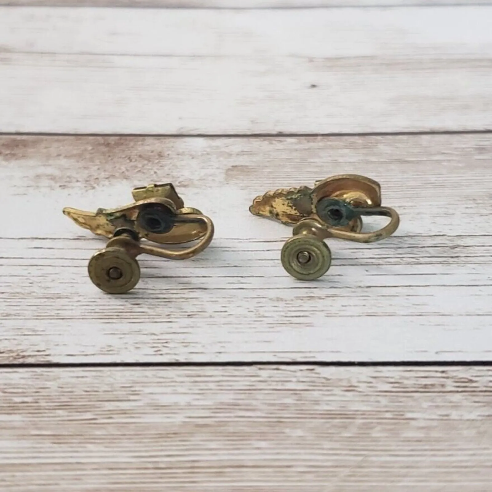 Vintage Screw On Earrings - Image 4