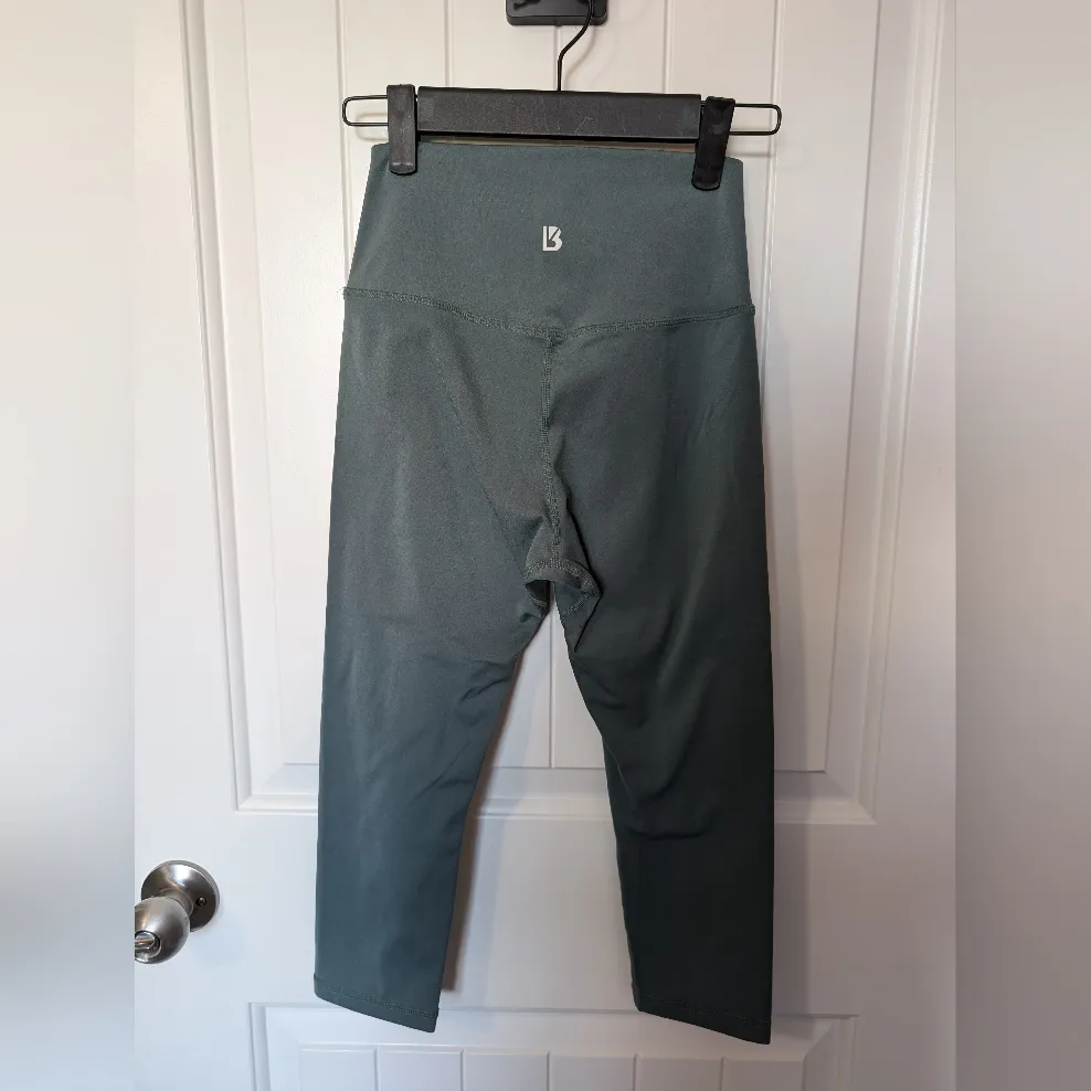 Buffbunny Collection NWOT BuffBunny Small Sage Capri Leggings - Image 2