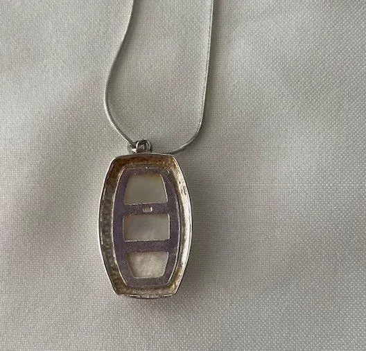 Vintage Sterling Silver Mother of Pearl Pendant Necklace - Image 7