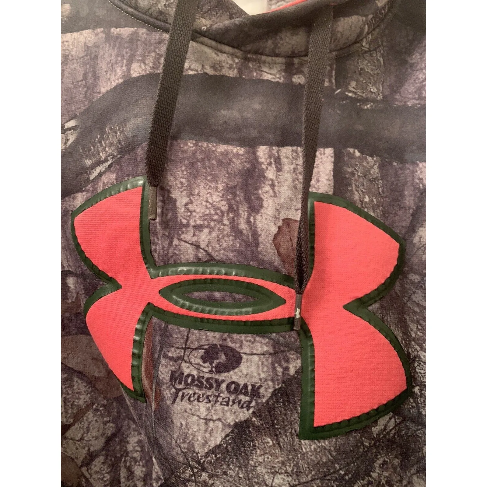 Under Armour Mossy Oak Adult Hoodie Size Small Camouflage Pink - Image 2