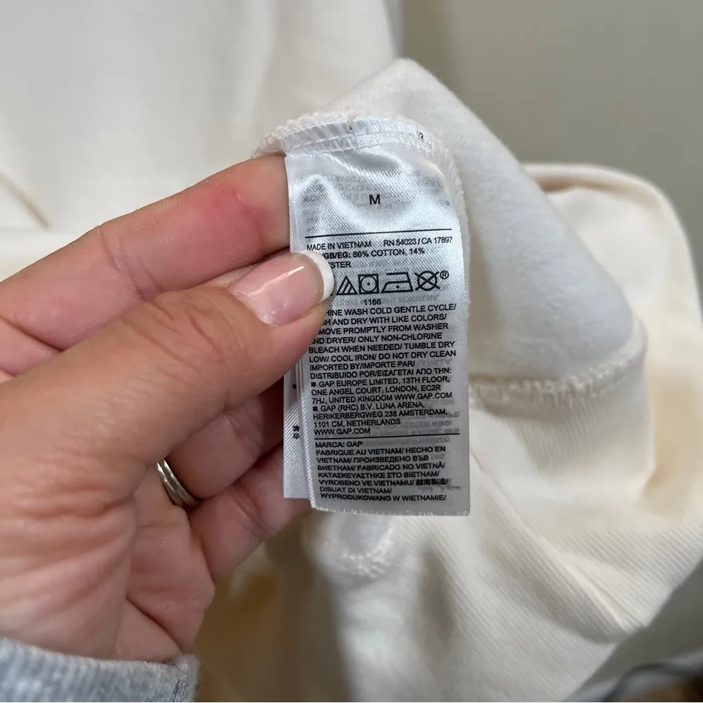 NWT GAP GapFit Oversized Quarter-Zip Hoodie size M - Image 6