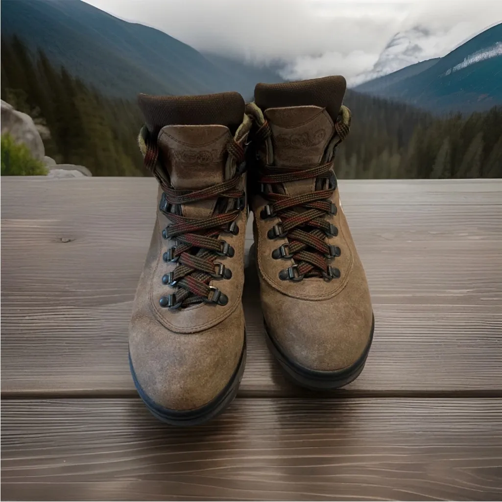 Asolo Vibram Brown Hiking Boots - Image 2