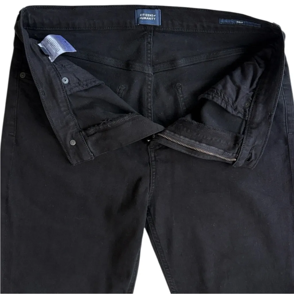 EUC 7 For All Mankind Isola Flare Jeans
Black Size 32 - Image 6