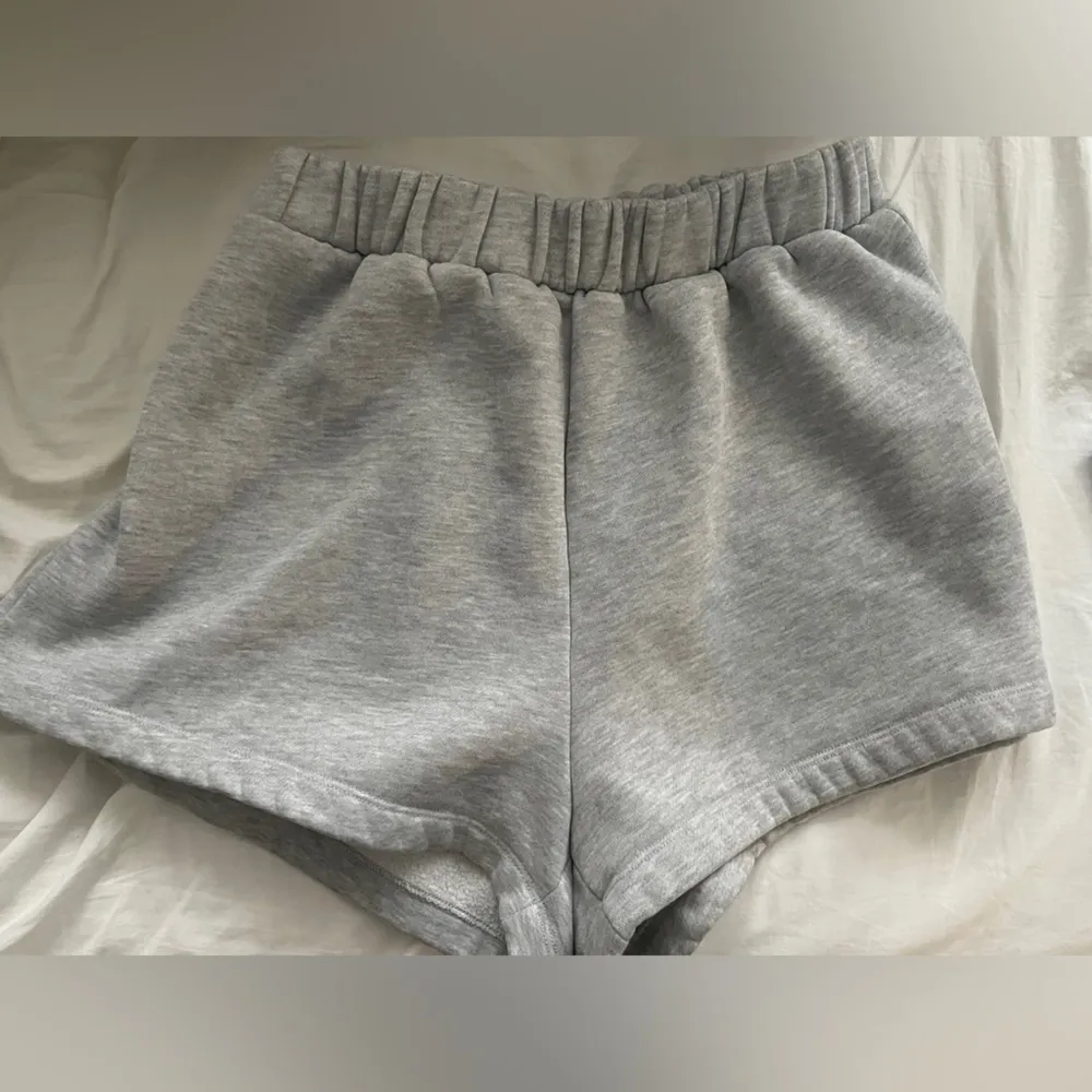 Cozy Gray Sweat Shorts - Image 3