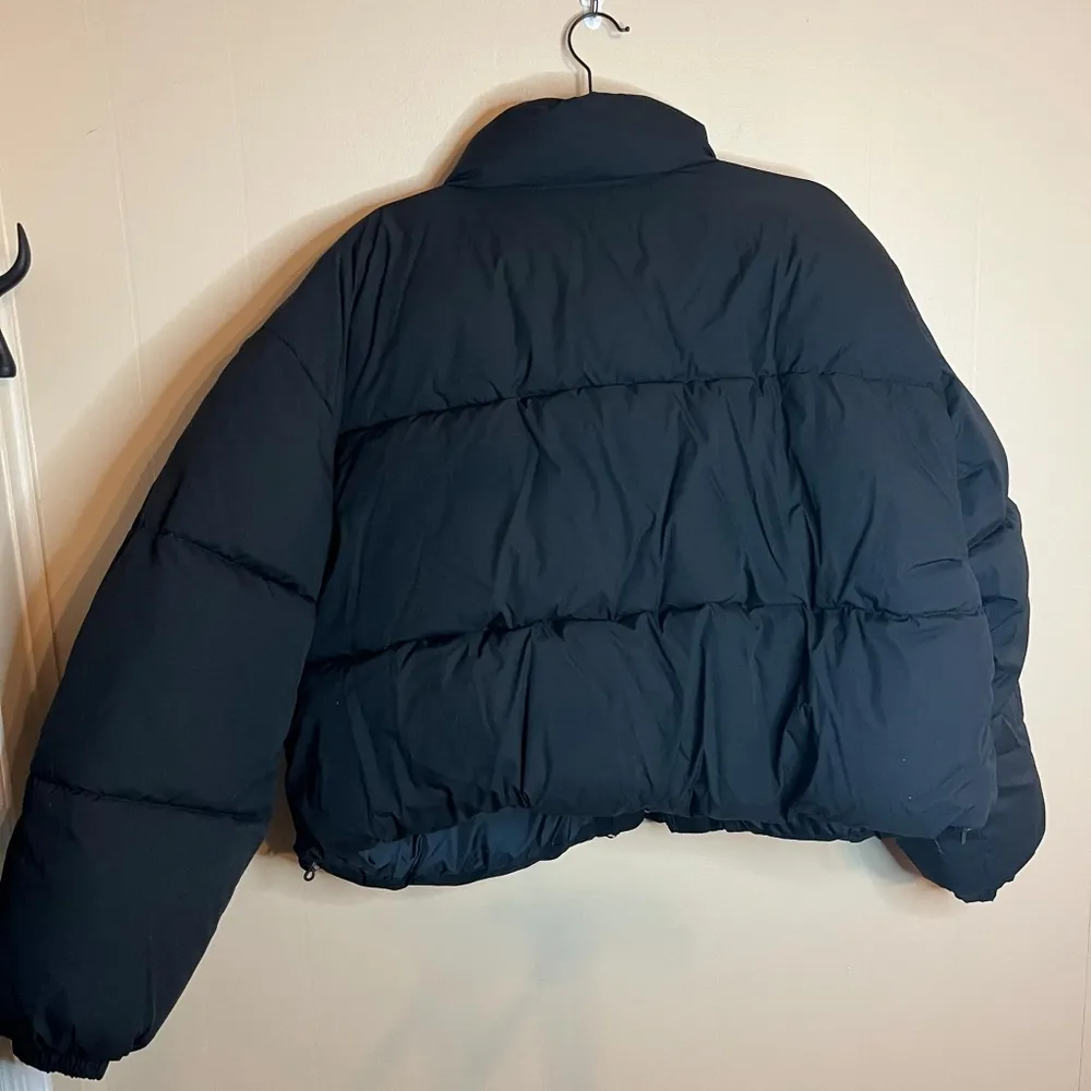 Amazon Essentials Women's Cropped Full - Image 6