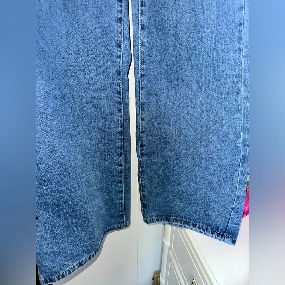 NWT EDIKTED Drawstring Boxer Detail Nonstretch Wide Leg Jeans - Image 9