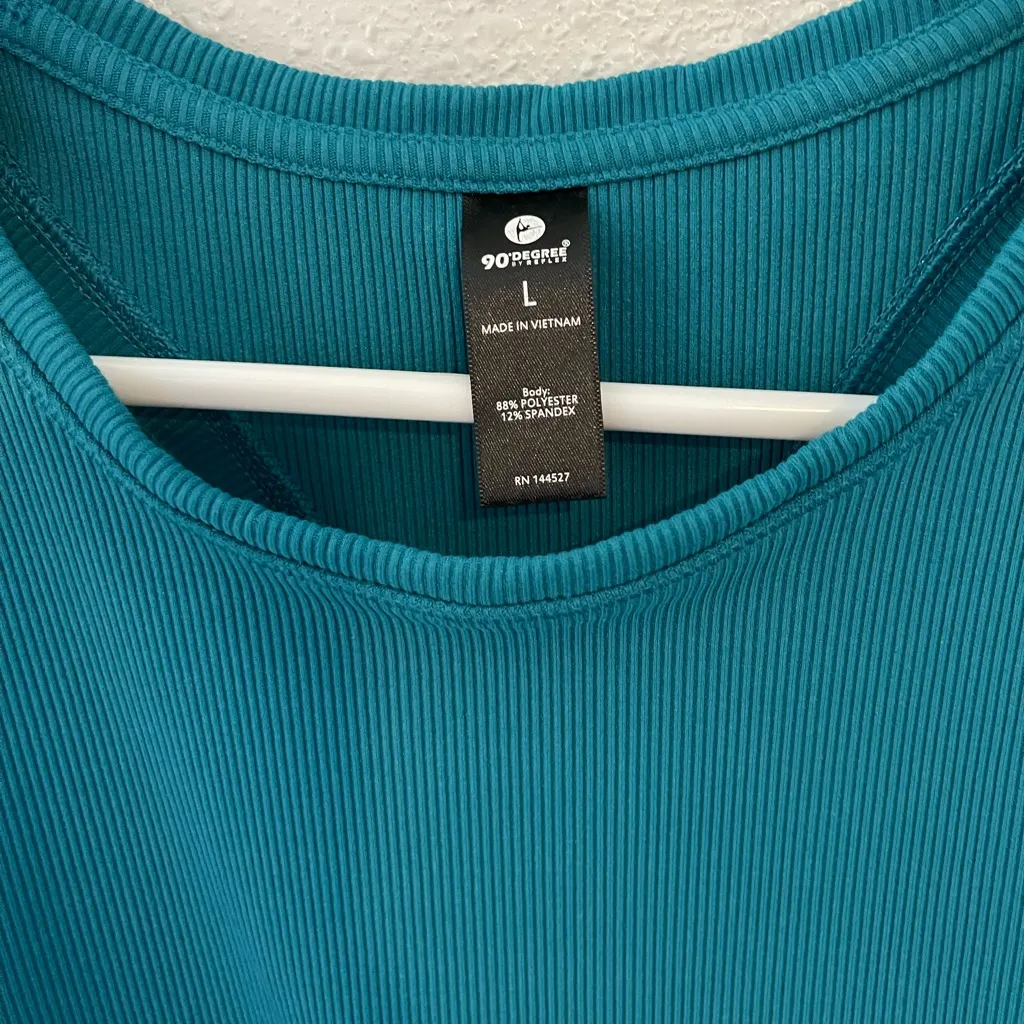 Seamless tank - Image 2