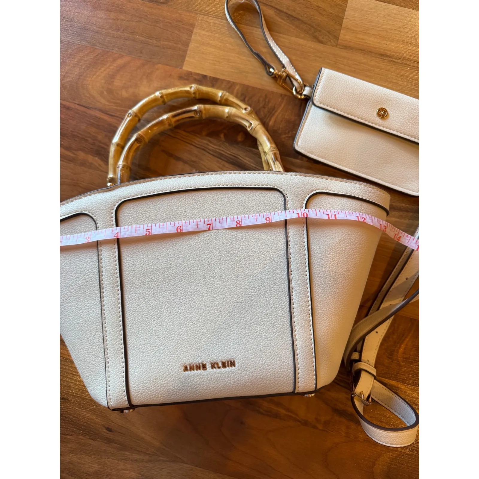 Anne Klein White Pebble  Bamboo Handle Satchel Crossbody Purse Wallet Set beach - Image 10