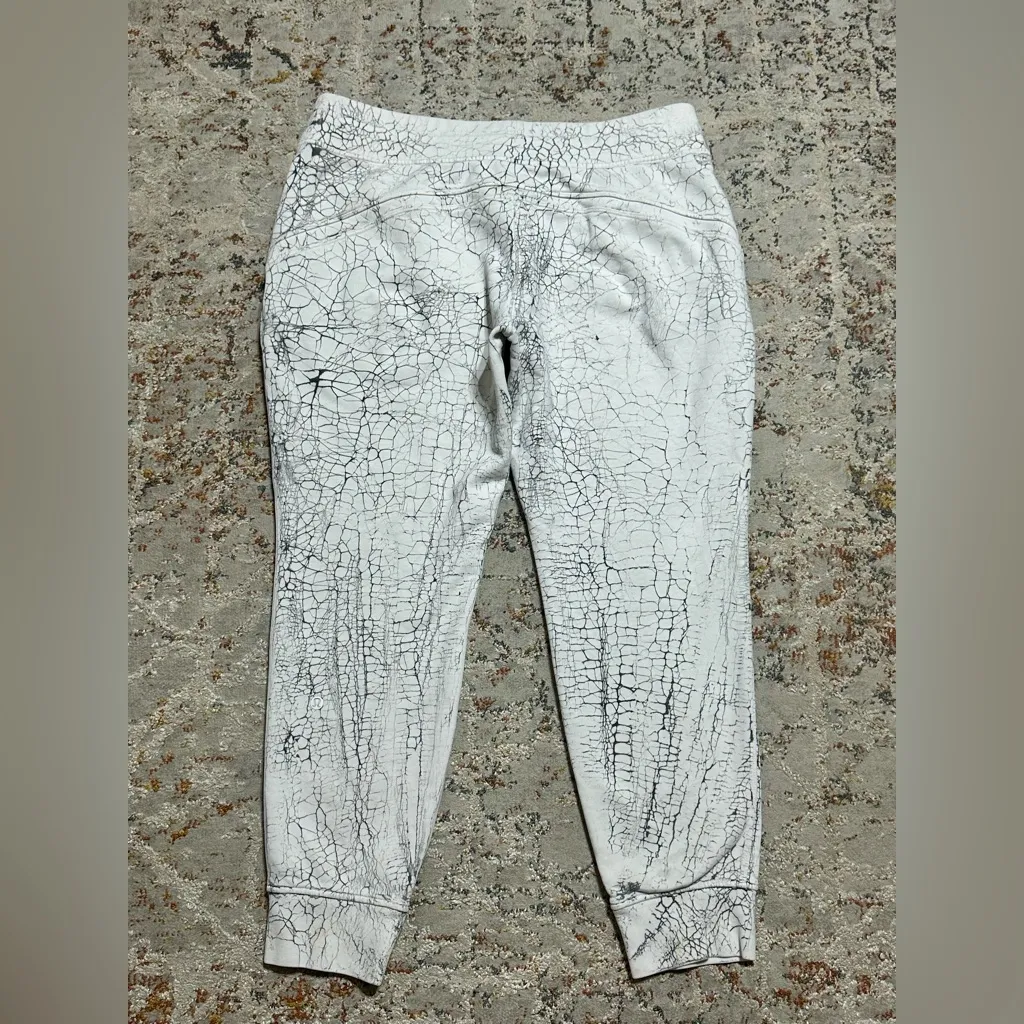 LULULEMON down warm thick jogger pants size 14 white marbled - Image 11