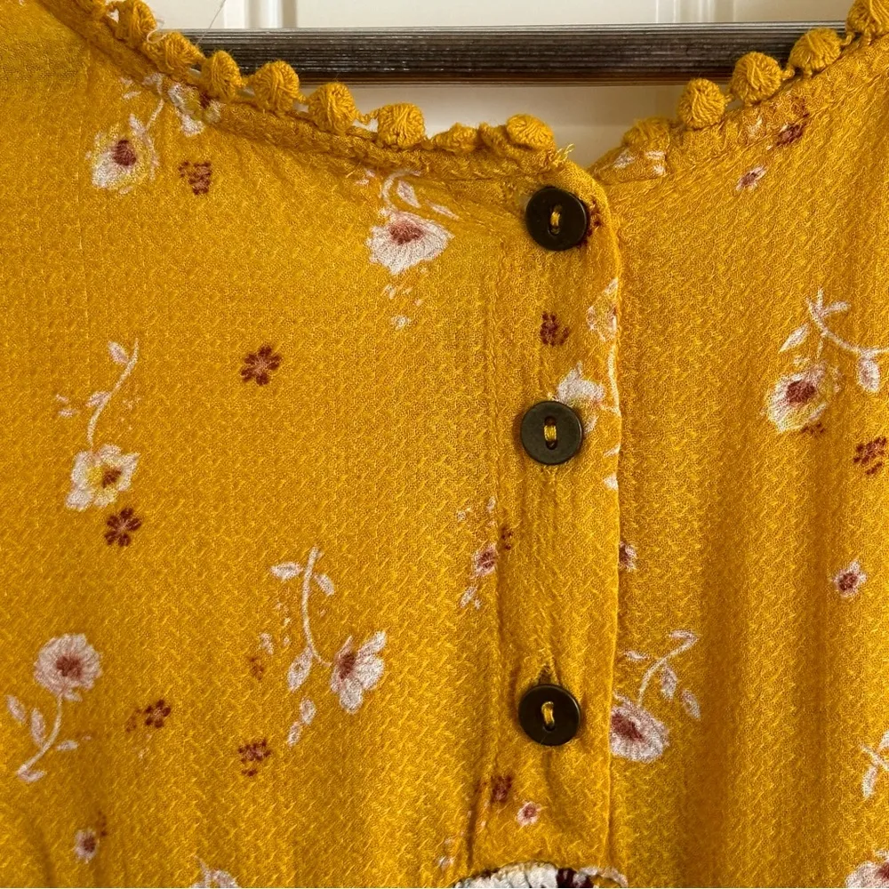 Jolt  yellow two layer sleeveless top women, medium - Image 8