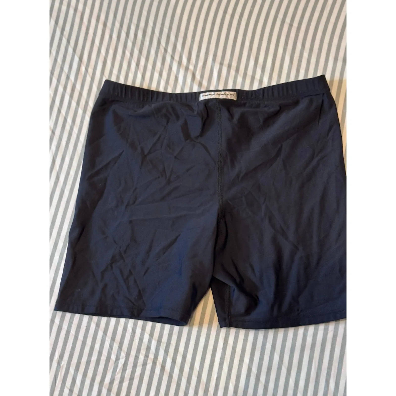 Under Armour size large women's‎ spandex shorts - Image 2