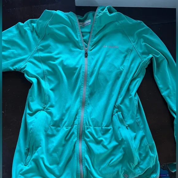 Columbia lightweight zip up hooded jacket, Omni shade Newick, Omni wick SM Green - Image 2