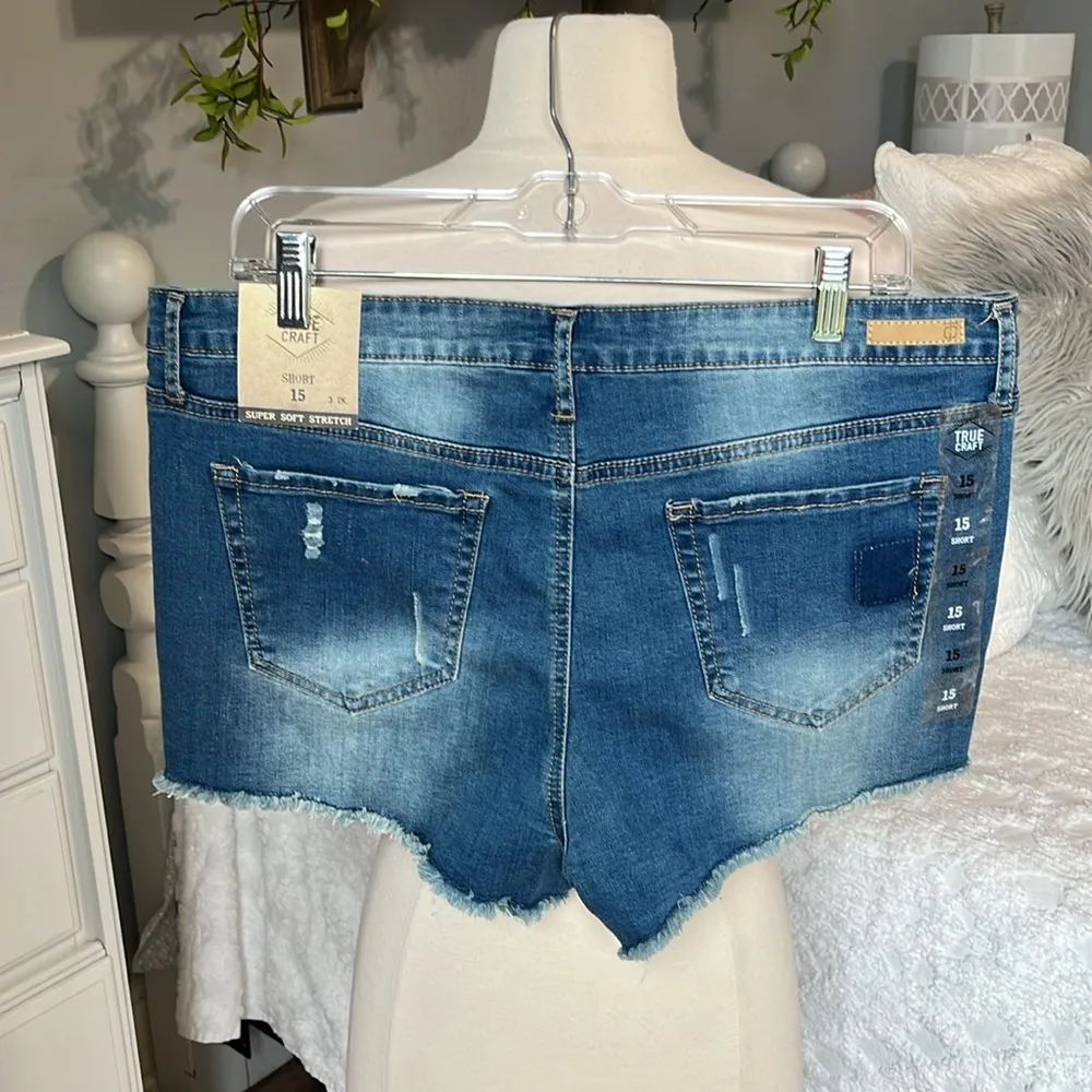Super Soft Stretch Jean Cutoff Shorts Tru Craft Distressed Denim Womens 15 New - Image 2