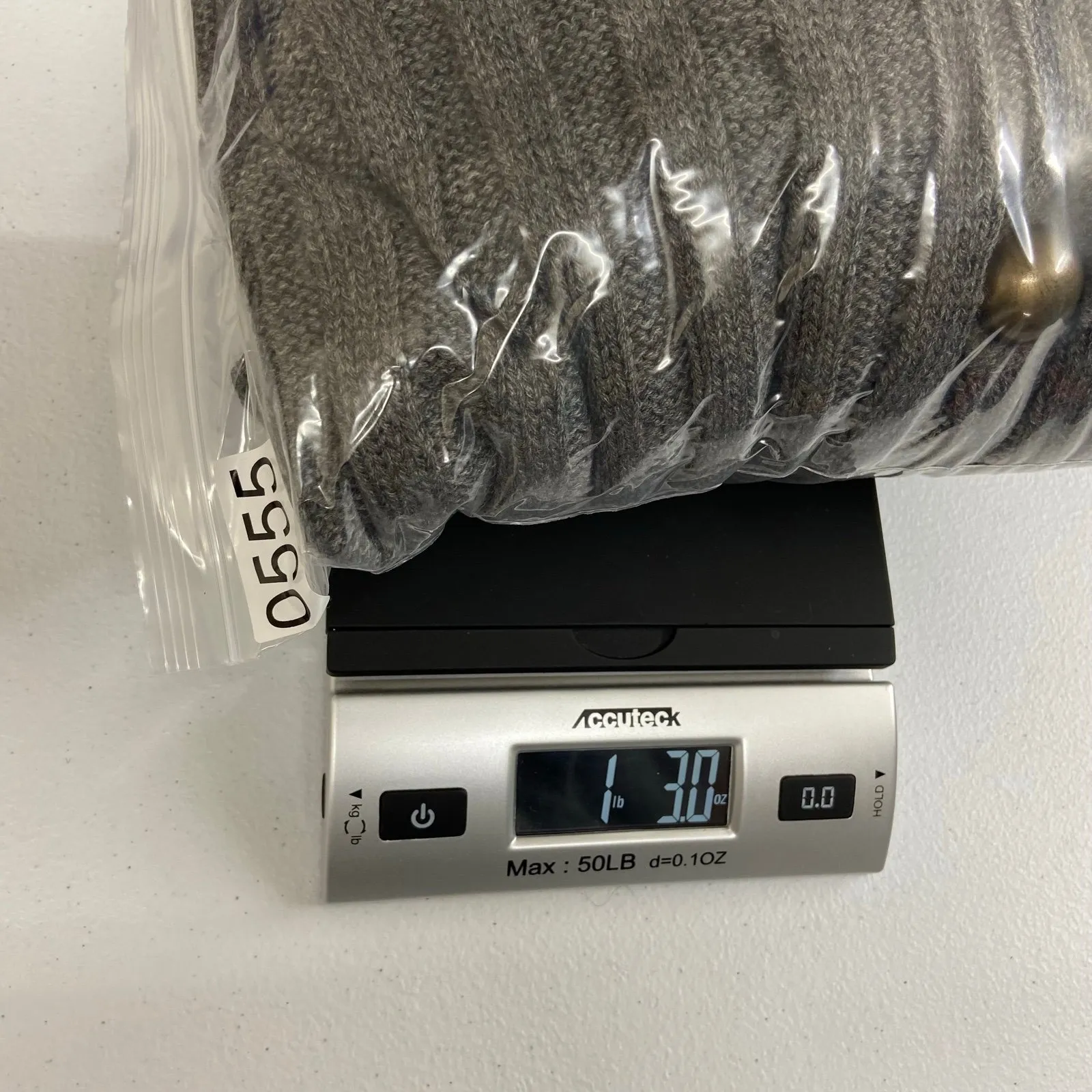 Carolyn Taylor gray acrylic thick knit open front cuffed sleeve cardigan sweater - Image 8