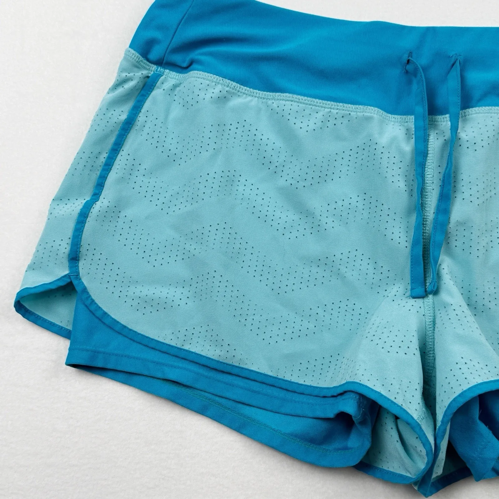 AVIA Women's Athletic Running Shorts Blue Perforated Drawstring Size L - Image 2