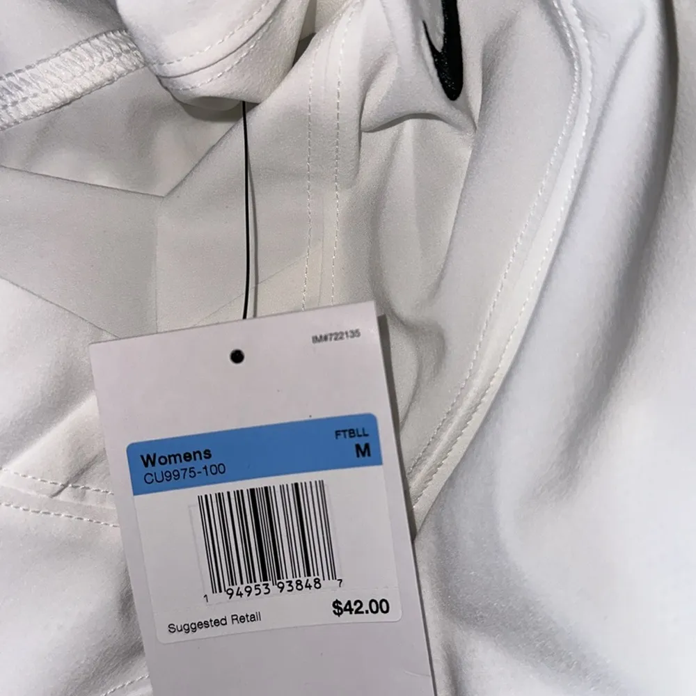 NWT Nike Women's Vapor Flag Football Jersey in White - Image 10