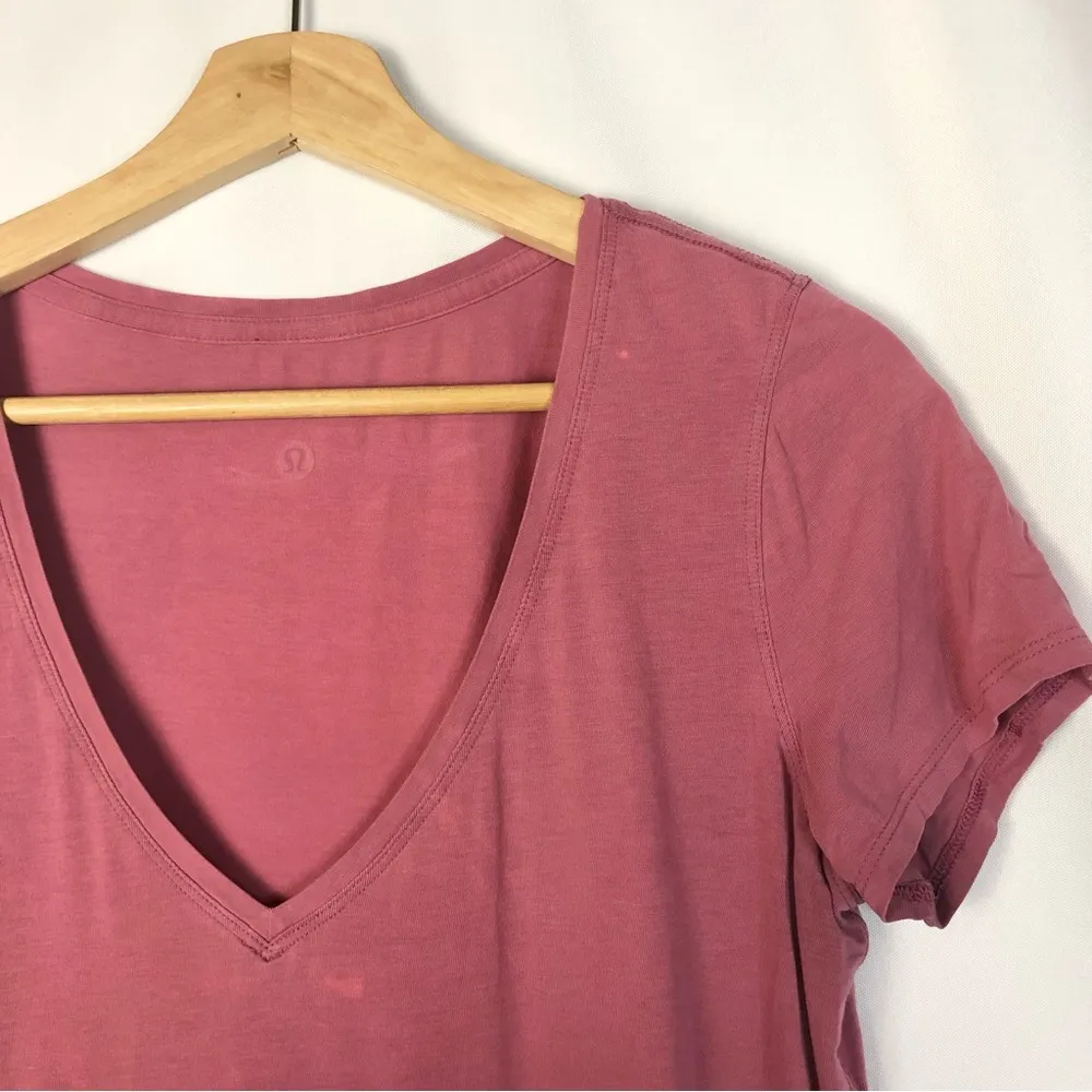 Lululemon Love Tee V Chianti Pink V-Neck Short Sleeve Athletic Top 6 - Image 5