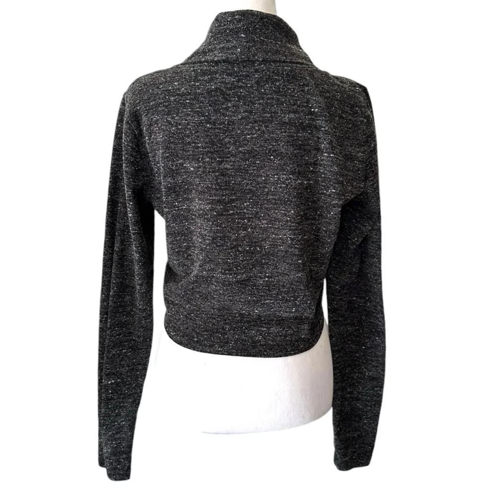 Cabi Top Womens Medium Gray Glee Cropped Cowl Neck Long Sleeve Boho Pullover - Image 3