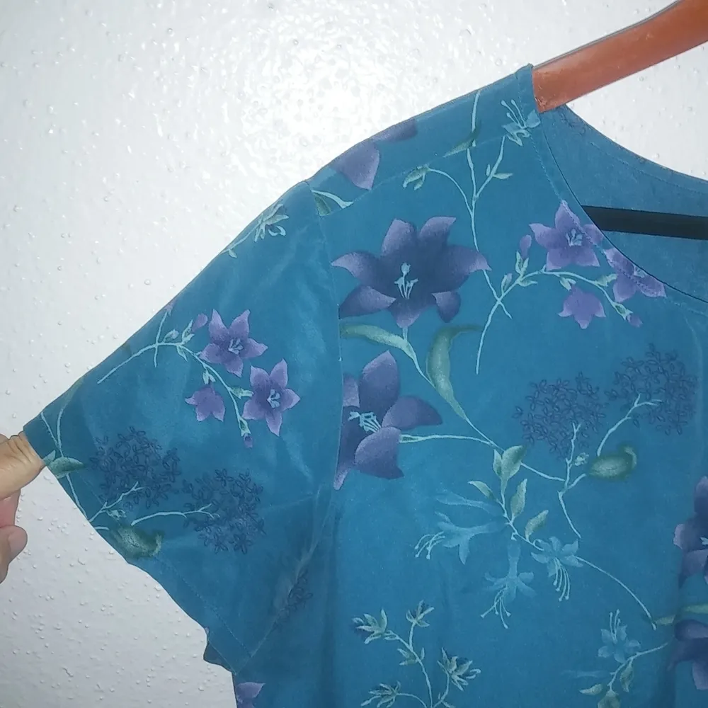 Laura Ashley 14 Cottagecore Silk Short Sleeved Maxi Dress in Turquoise Purple - Image 3